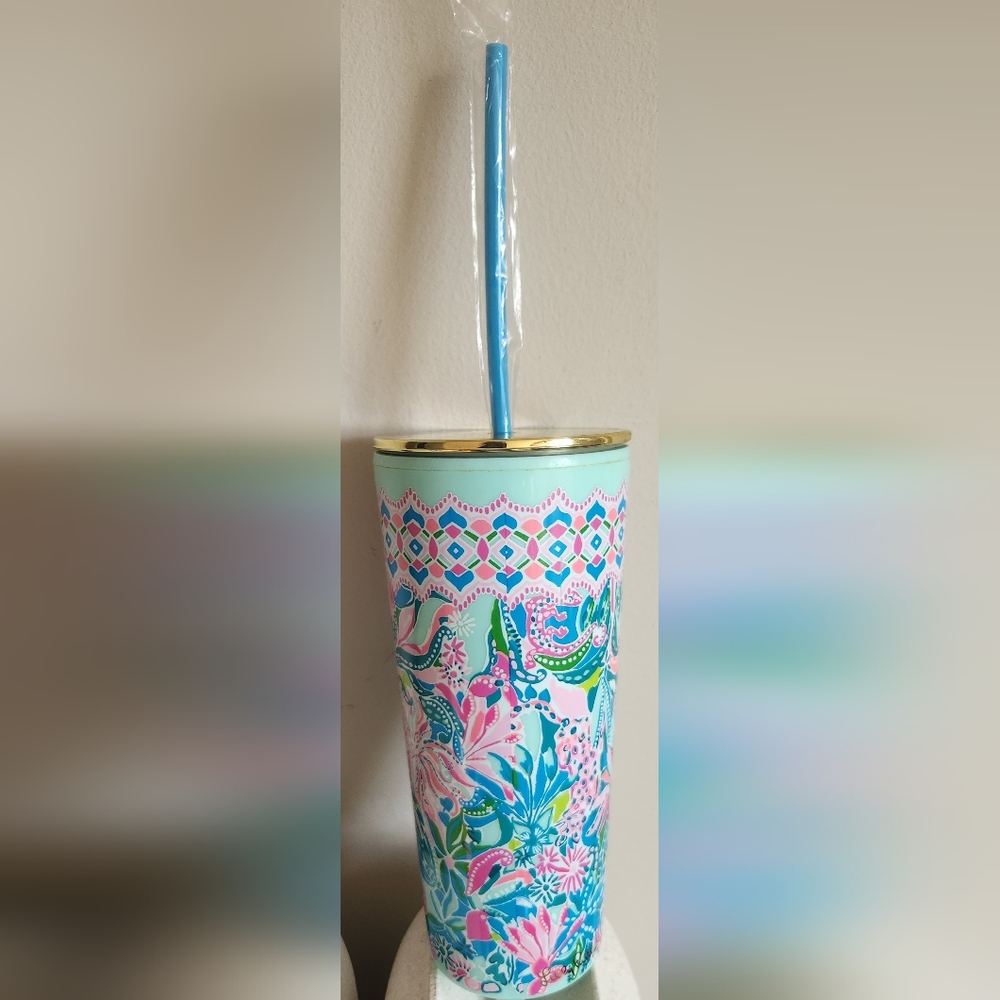 NEW Lilly Pulitzer Tumbler with Straw 24 oz